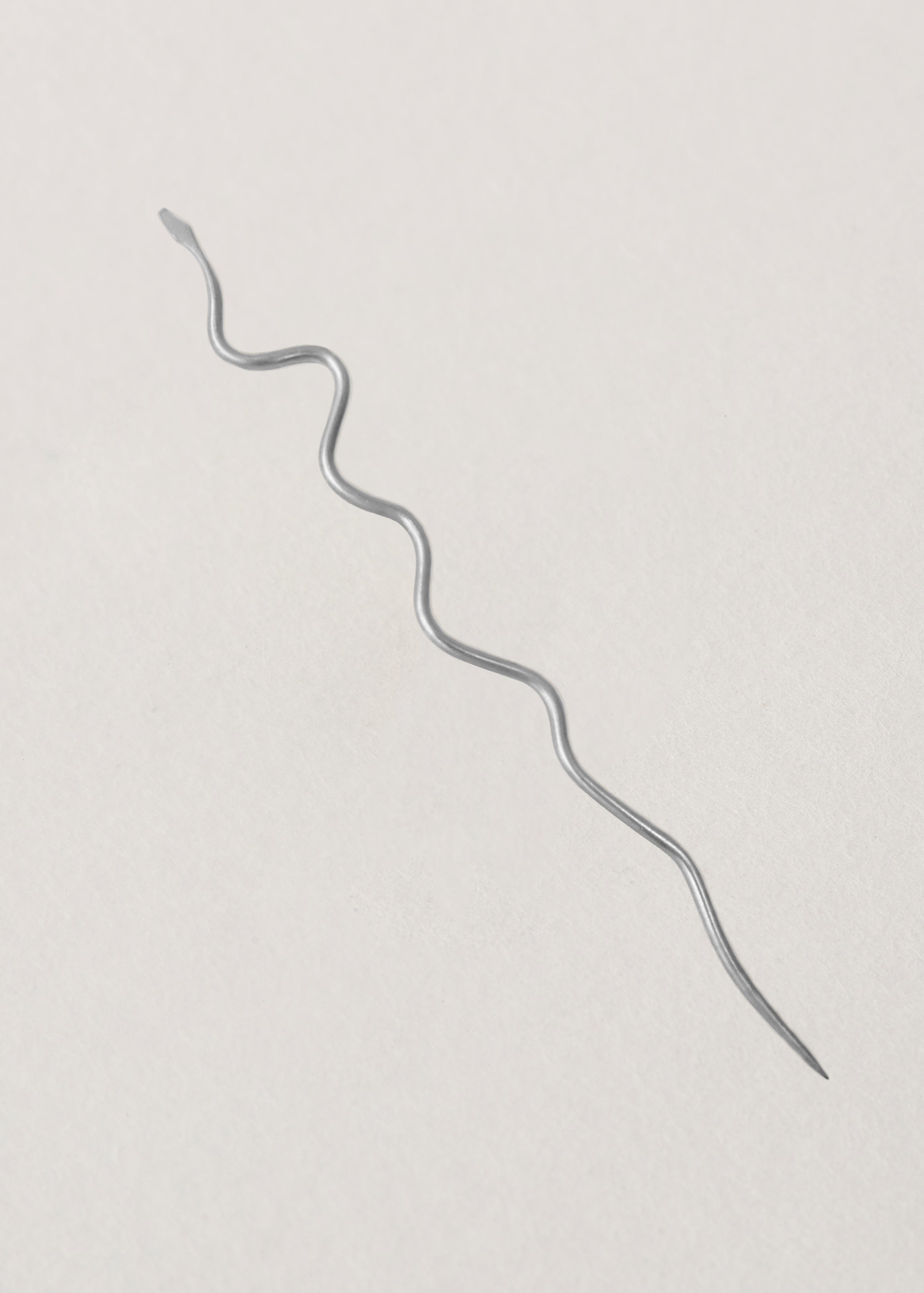 SERPENT HAIRSTICK - Ruby Star