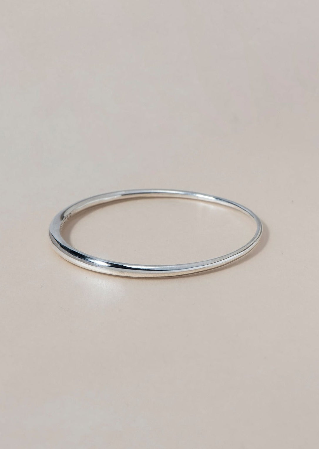 LIGHT FLUX BANGLE - Ruby Star
