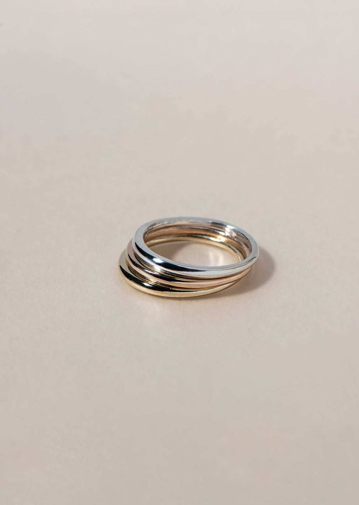 GOLD FLUX RING - Ruby Star