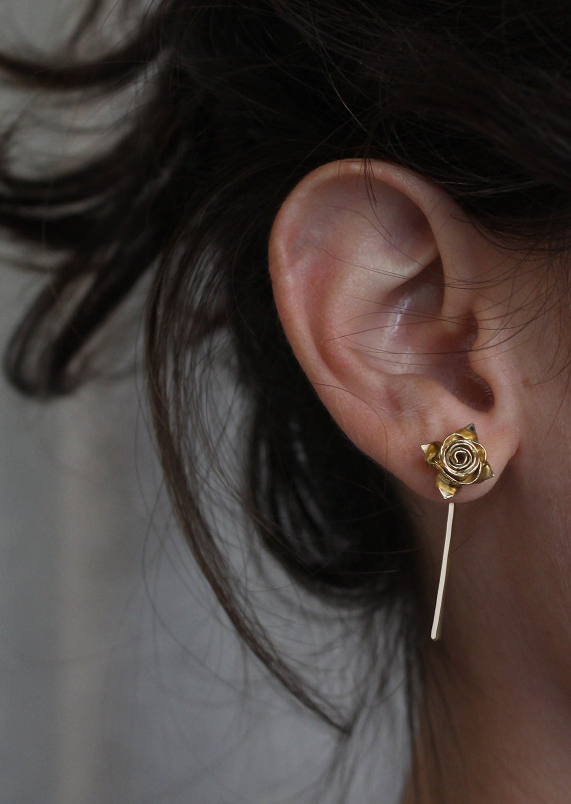 ROSE EARRING - Ruby Star
