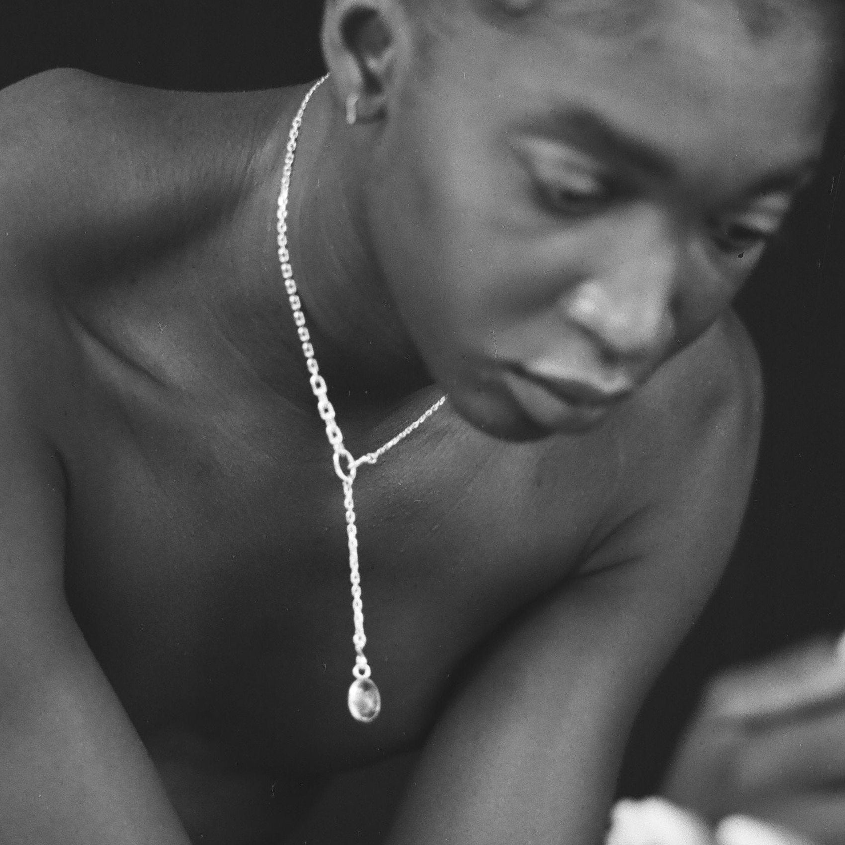 CLEAR DROP NECKLACE - Ruby Star