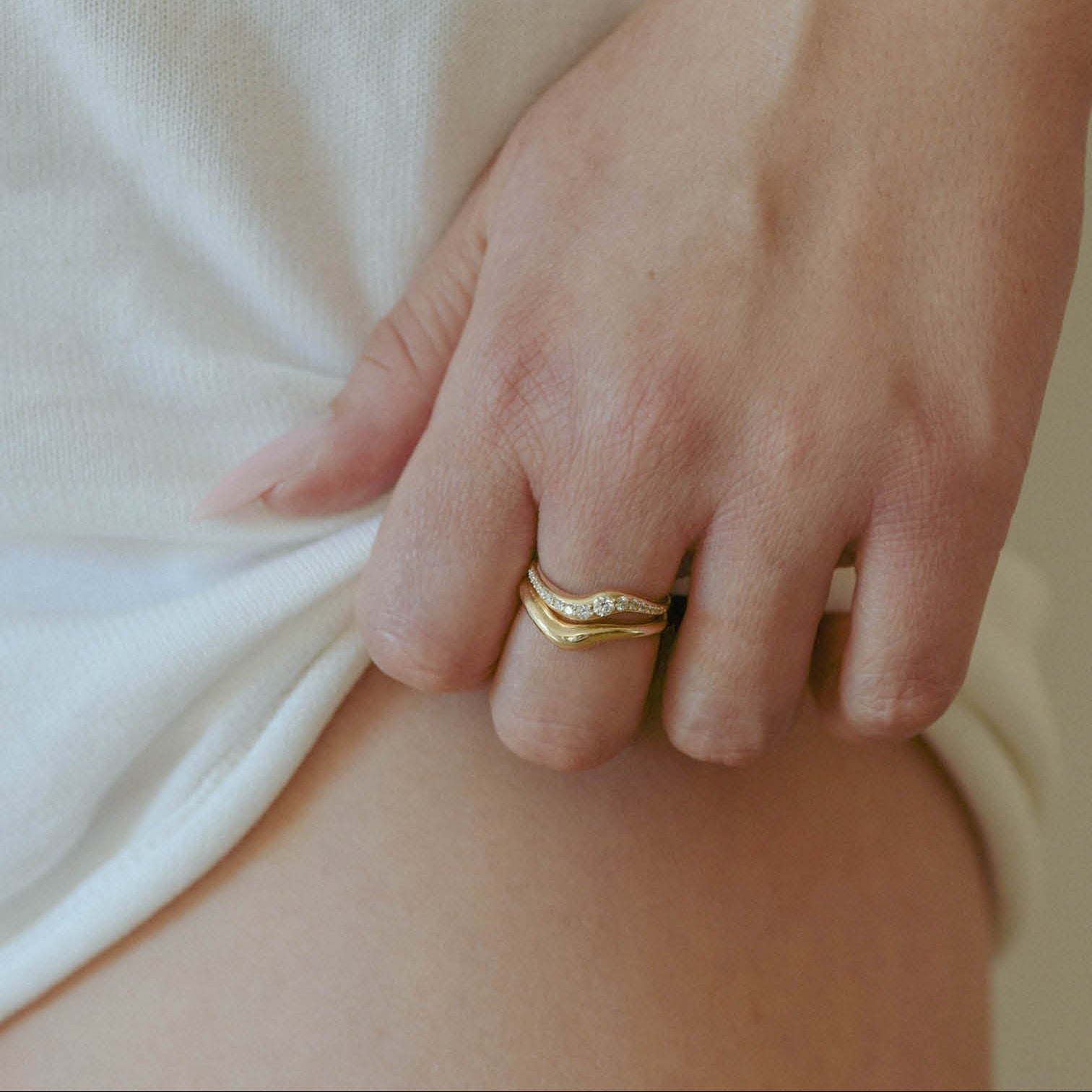 TIARA RING - Ruby Star