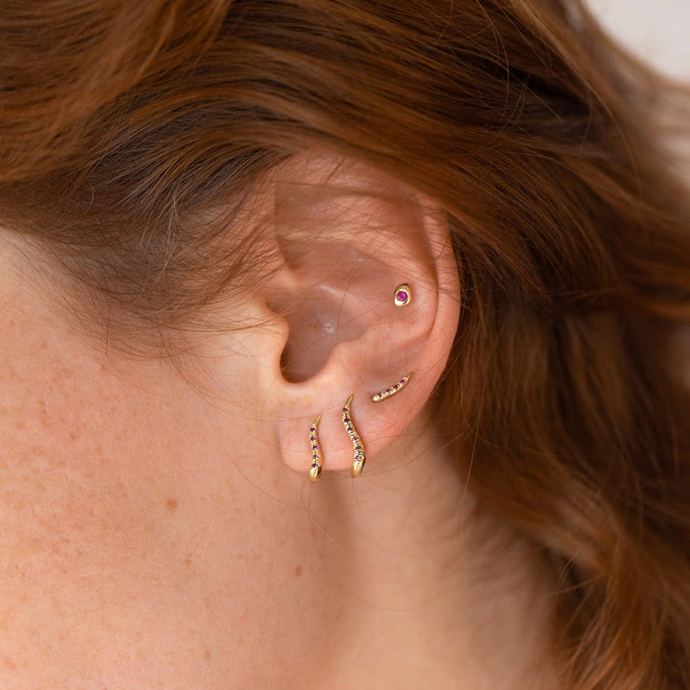 MID TAILS EARRING - Ruby Star