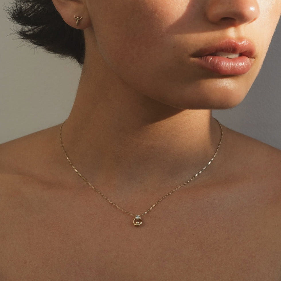 LUNA NECKLACE - Ruby Star