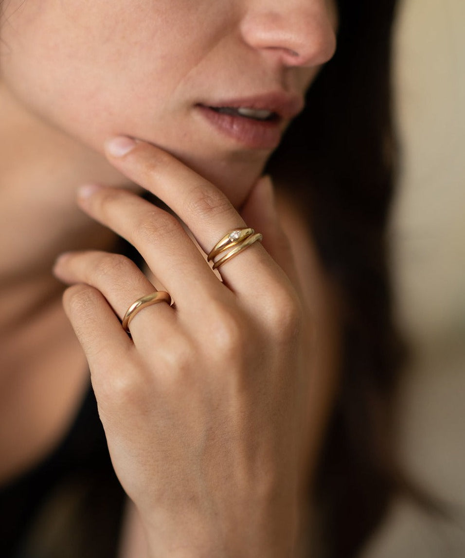 DIAMOND EYE RING - Ruby Star