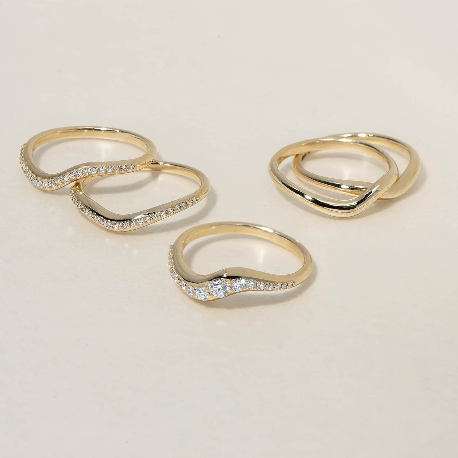 TIARA RING - Ruby Star