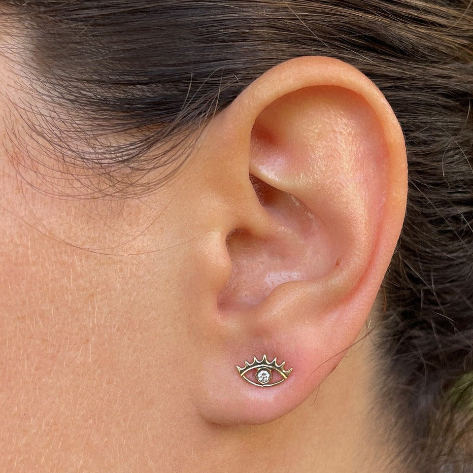 MINI EYE STUD - Ruby Star