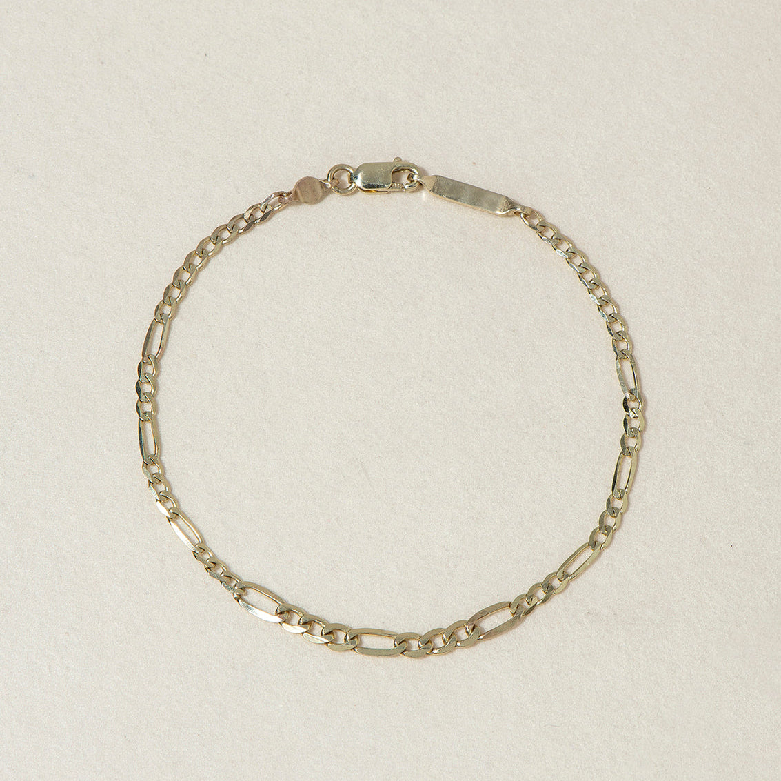 GOLD GOURMETTE BRACELET #1 - Ruby Star