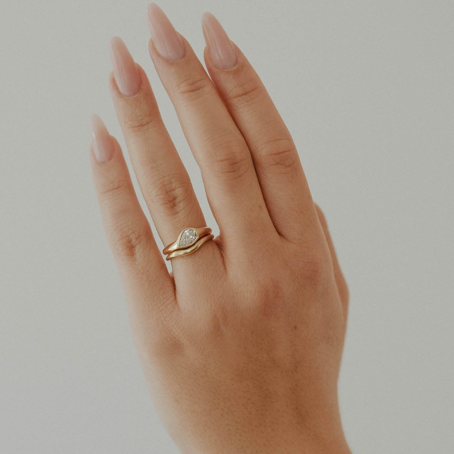 LIGHT FLOW ll - Ruby Star