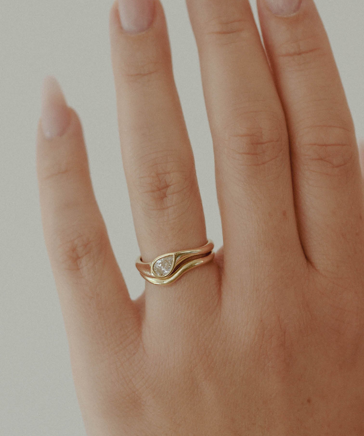 LIGHT FLOW l - Ruby Star