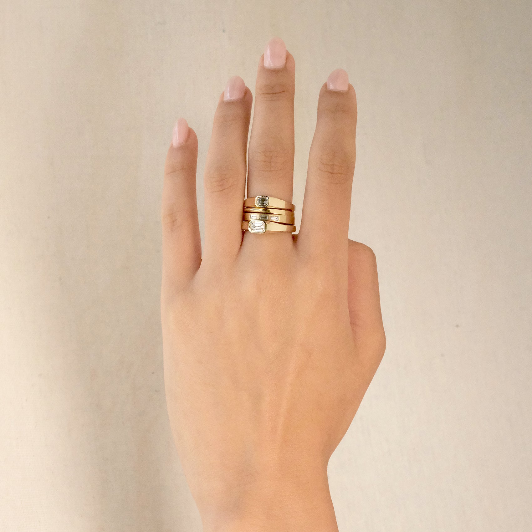 RISE RING - Ruby Star