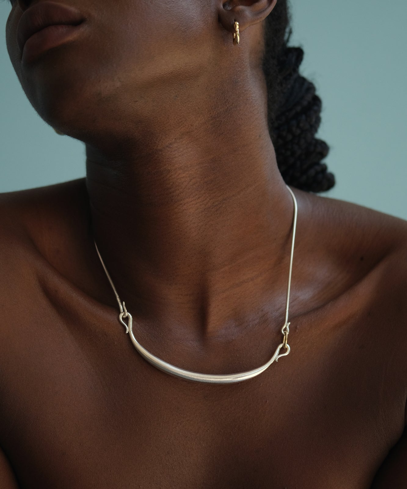 LONG ARC NECKLACE - Ruby Star