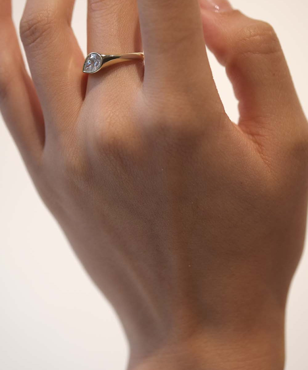 DIAMOND DROP II - Ruby Star