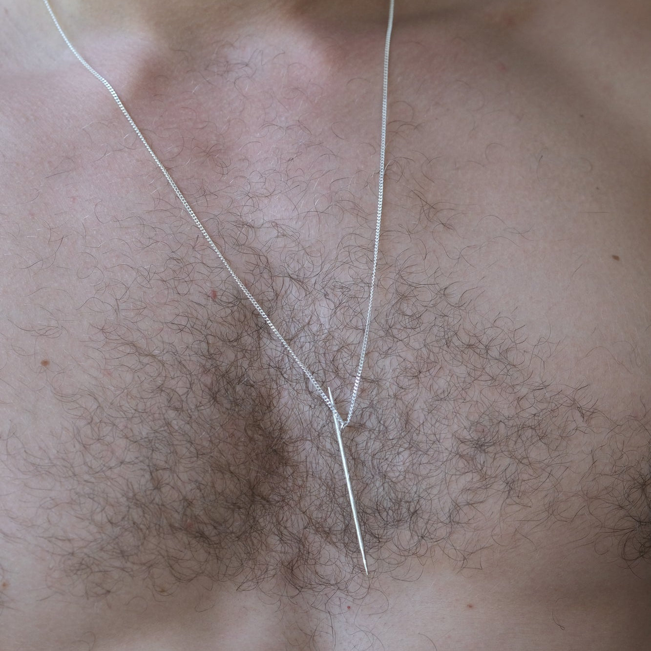 TOOTHPICK NECKLACE - Ruby Star