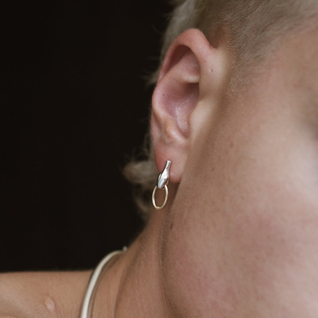 MIX METAL SNAKE EARRING - Ruby Star