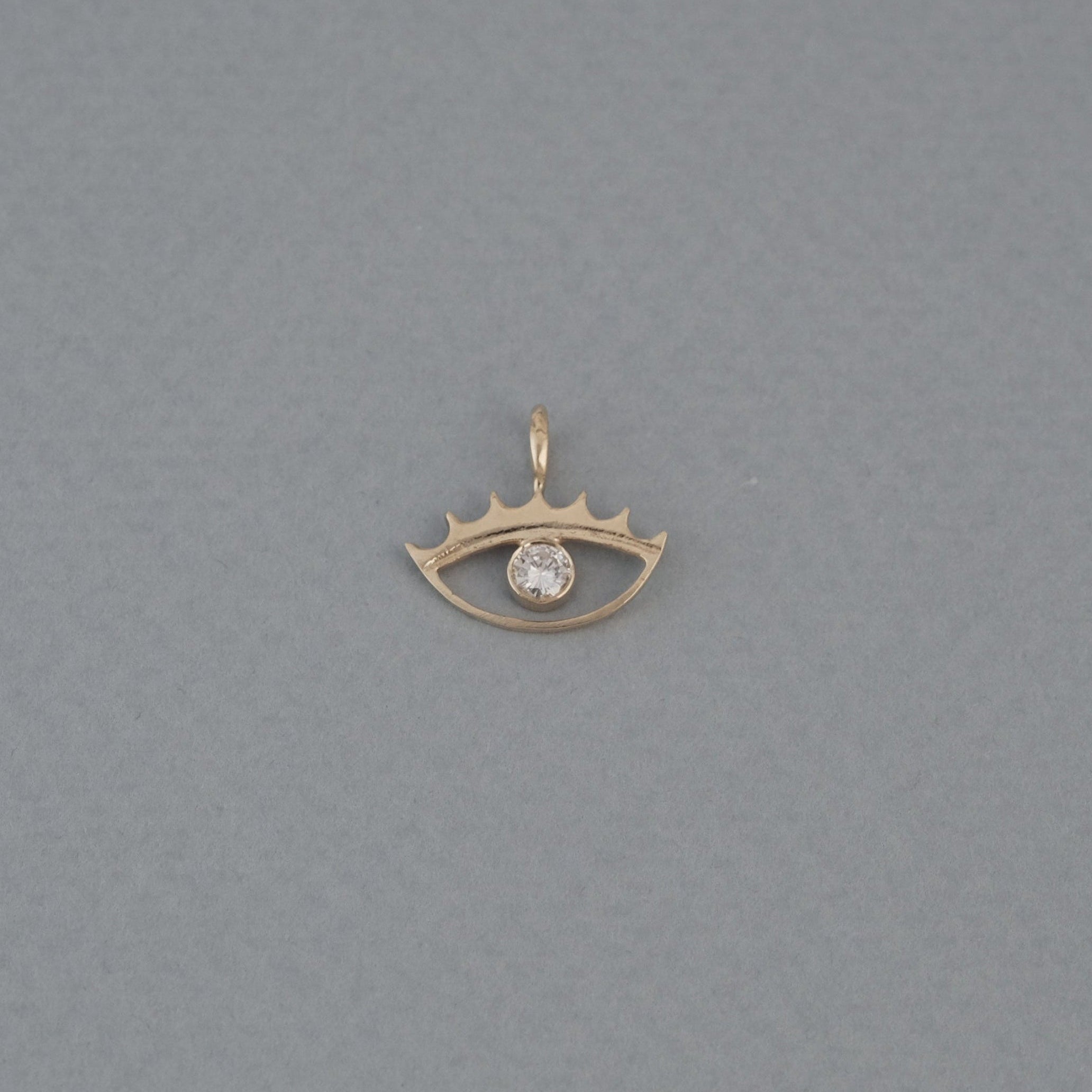 PROTECT ME EYE PENDANT - Ruby Star