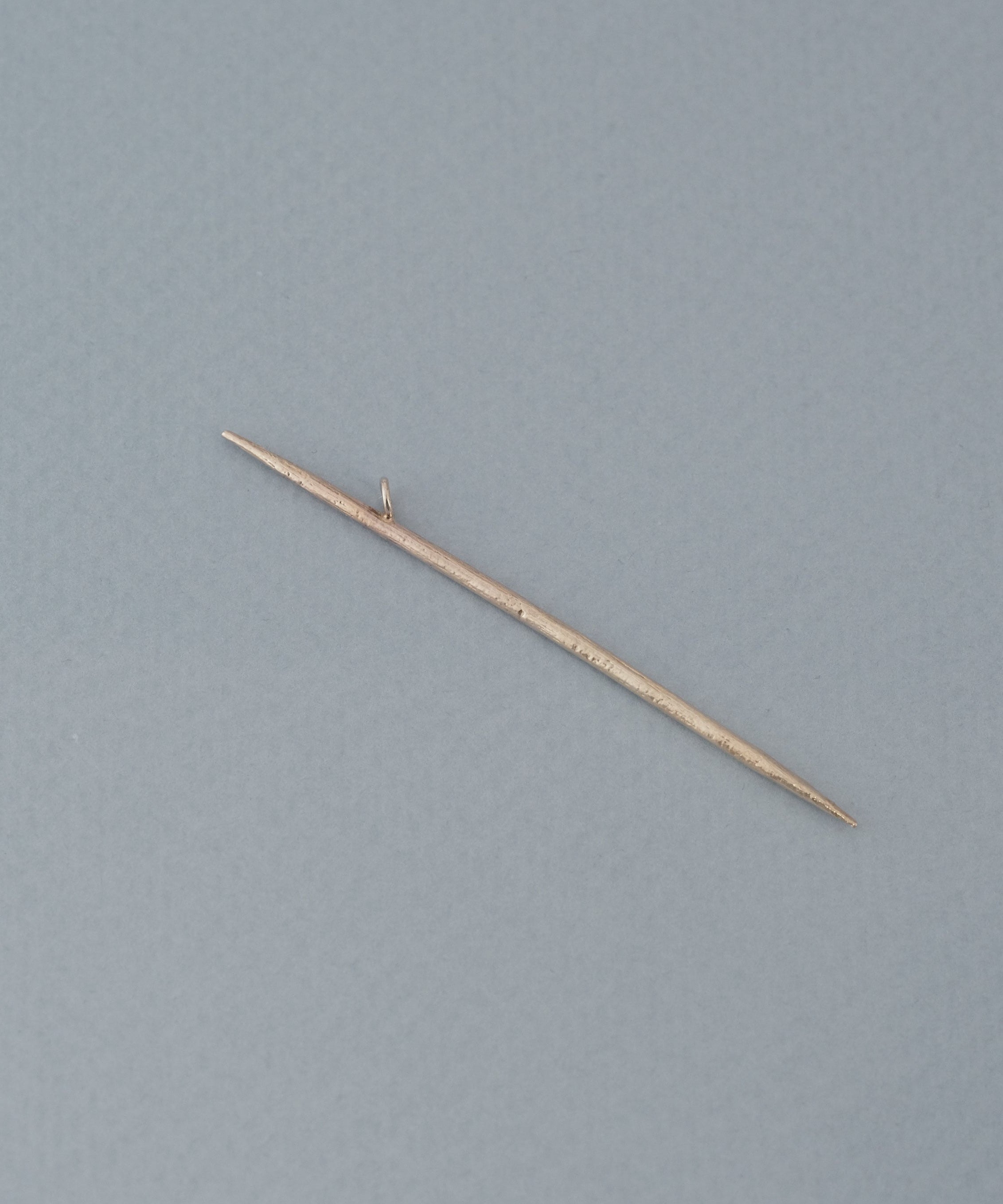 GOLD TOOTHPICK PENDANT - Ruby Star