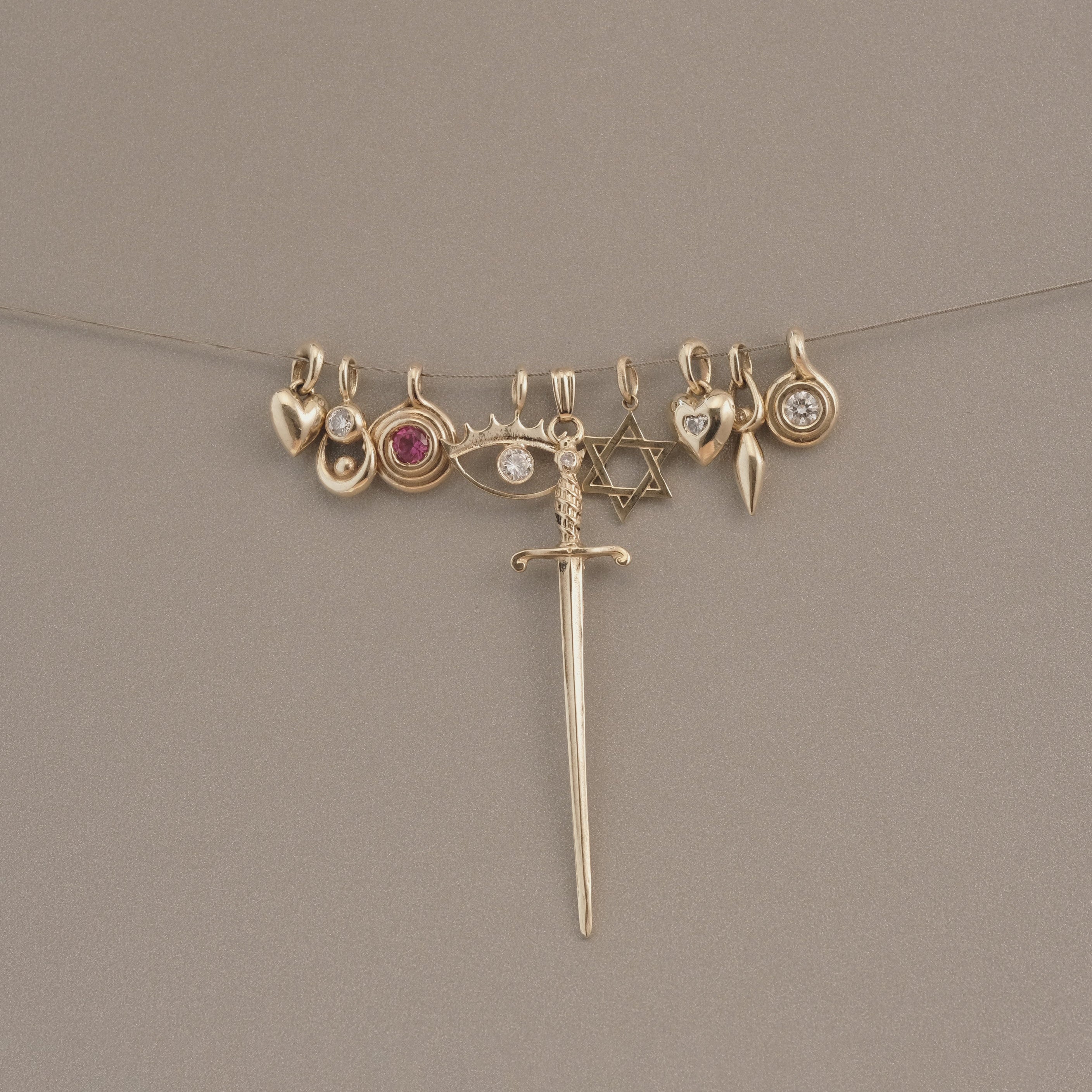 GOLD SERPENTINE PENDANT - Ruby Star