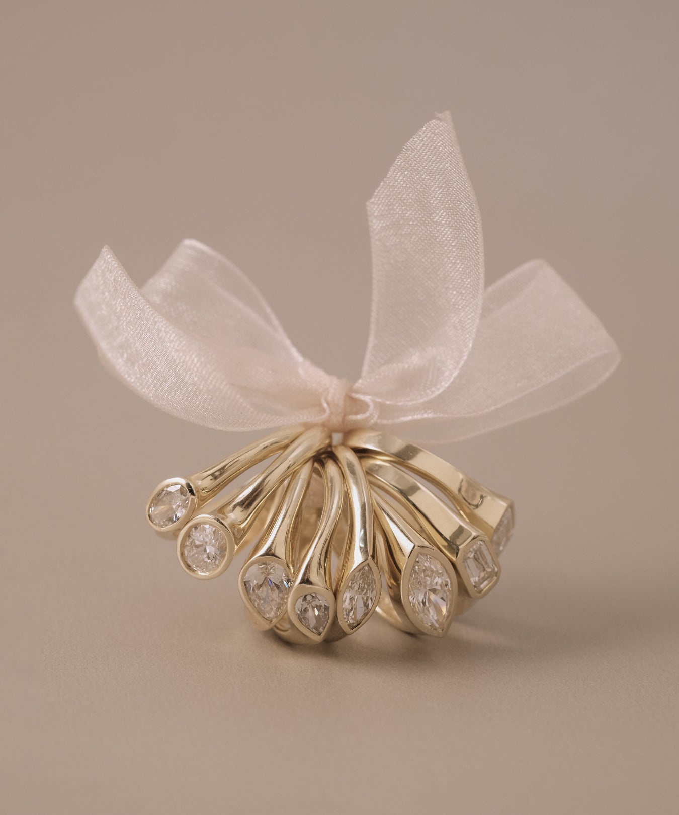 DESIGN YOUR DREAM RING WITH US - Ruby Star