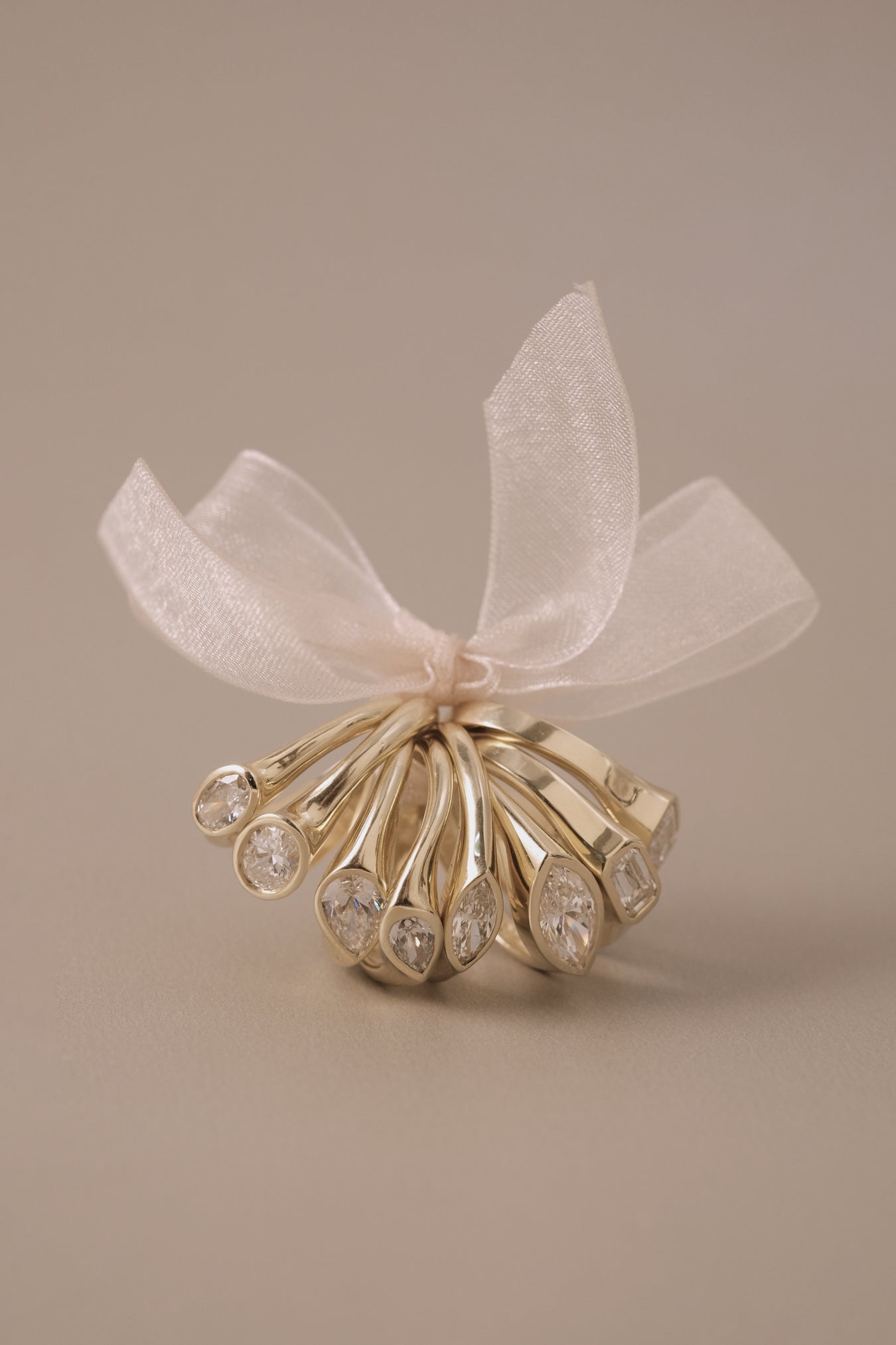 DESIGN YOUR DREAM RING WITH US - Ruby Star