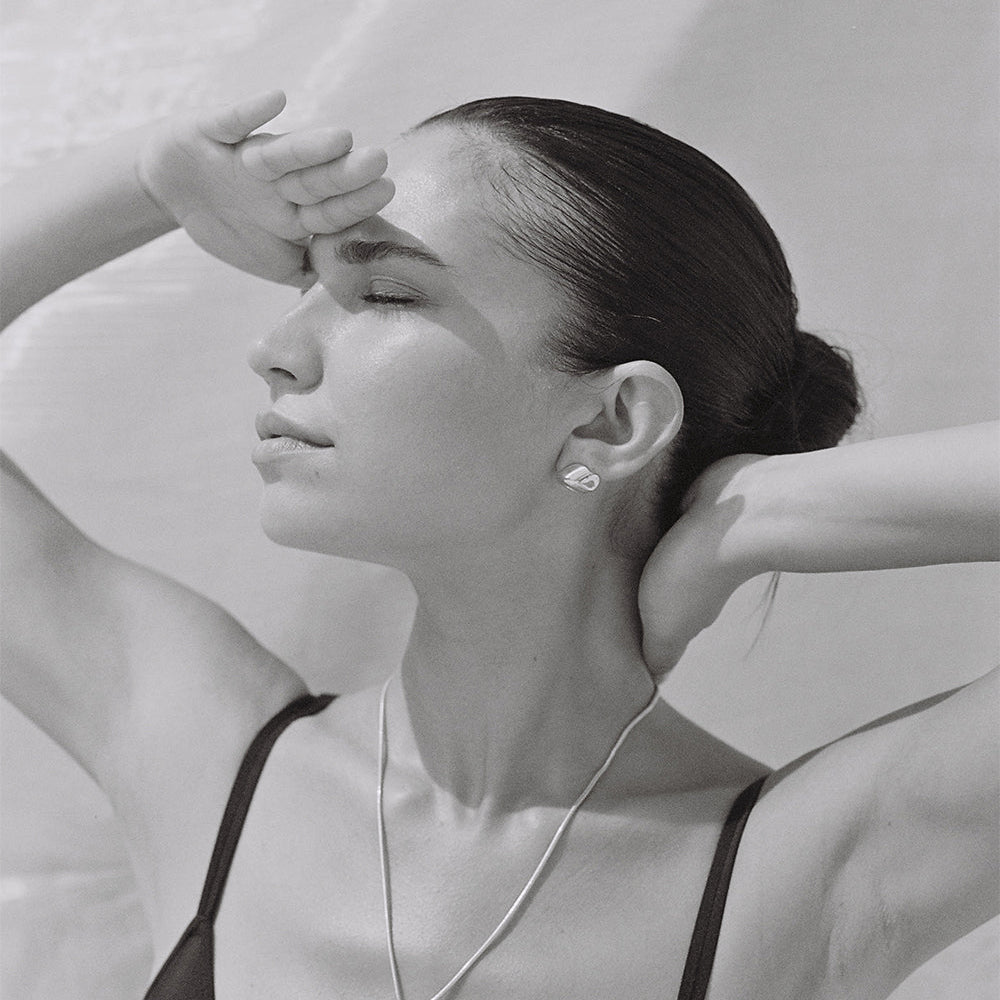 FLUID EARRING - Ruby Star