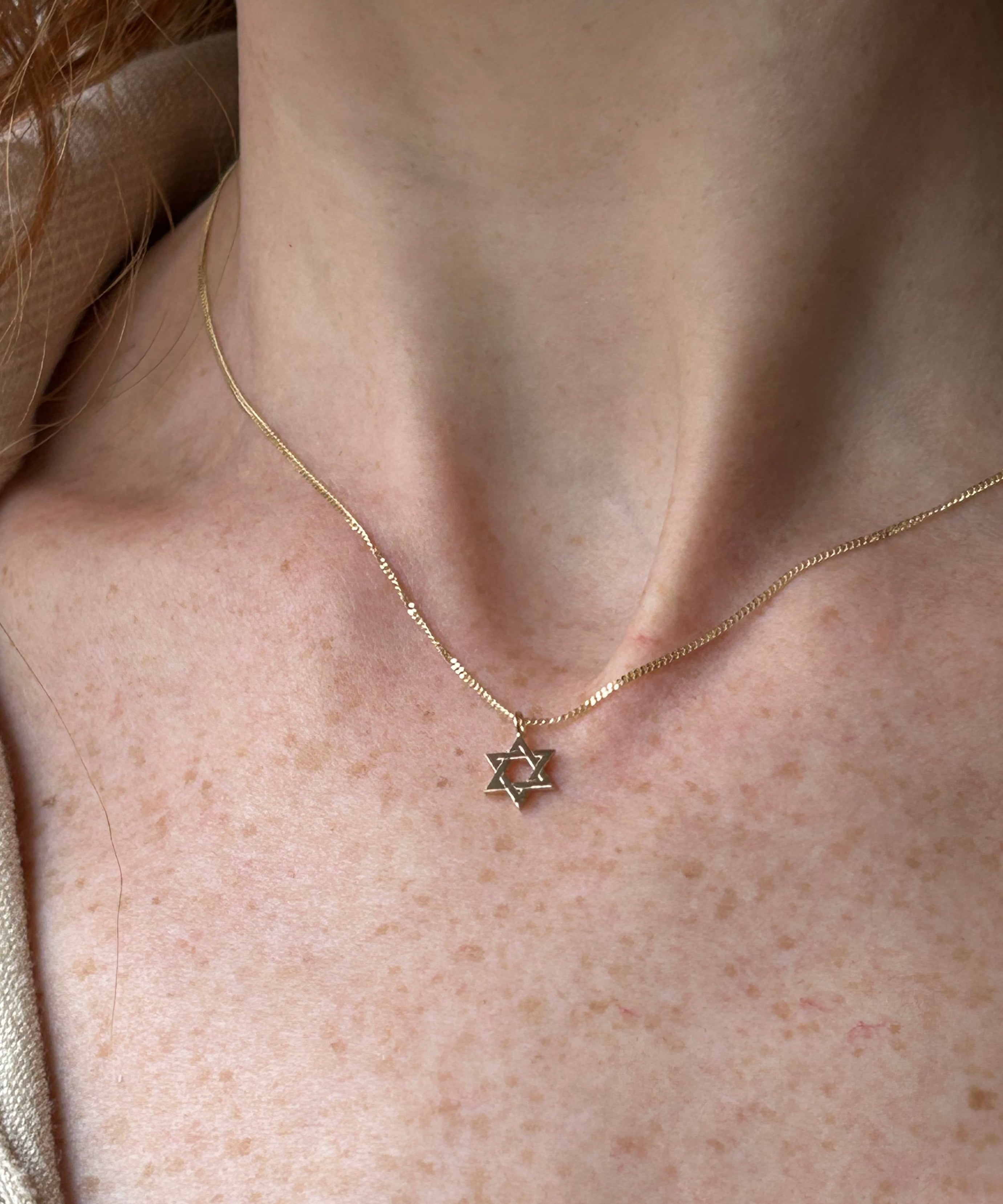 MINI STAR OF DAVID - Ruby Star