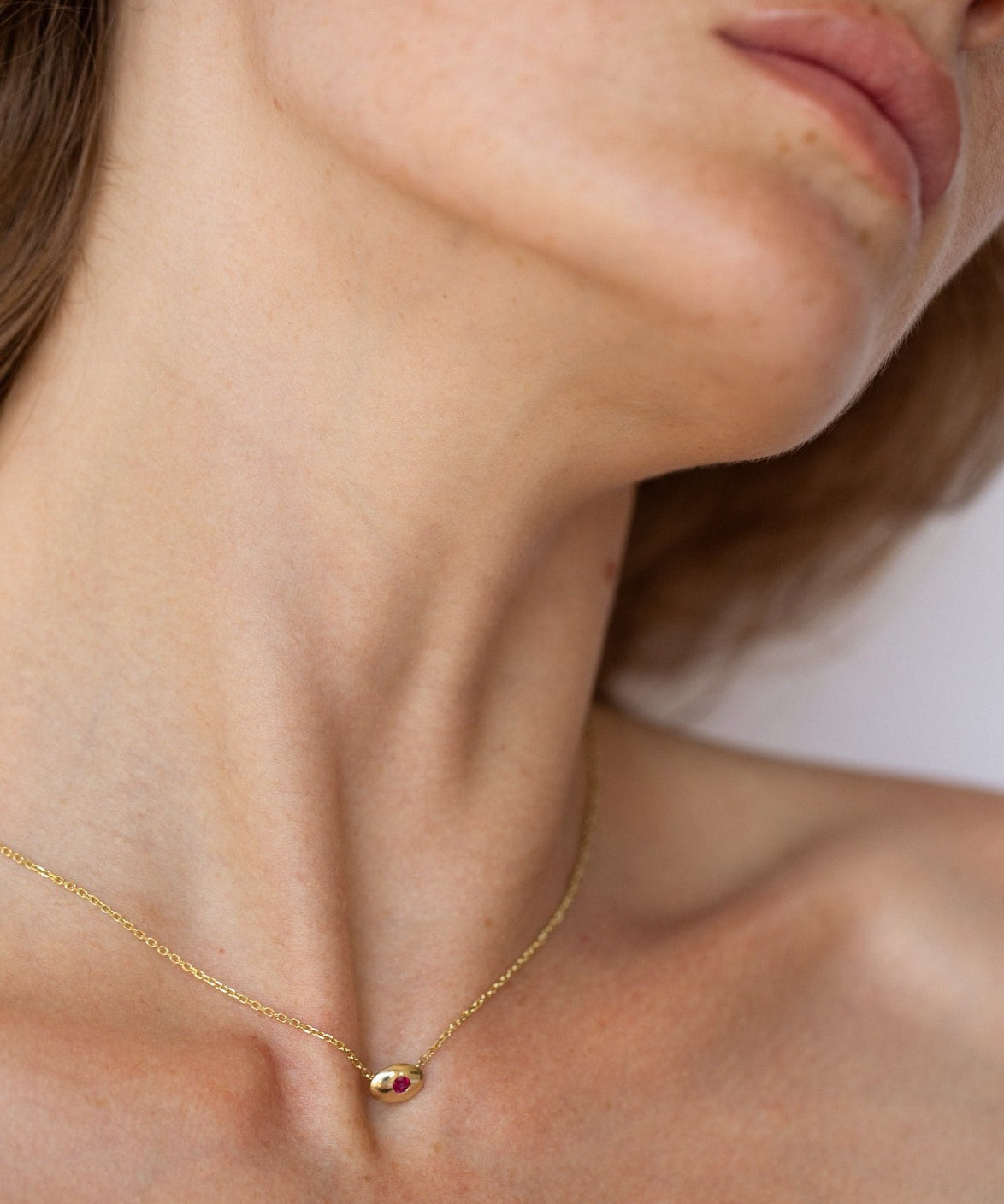 RUBY PEBBLE EYE NECKLACE - Ruby Star