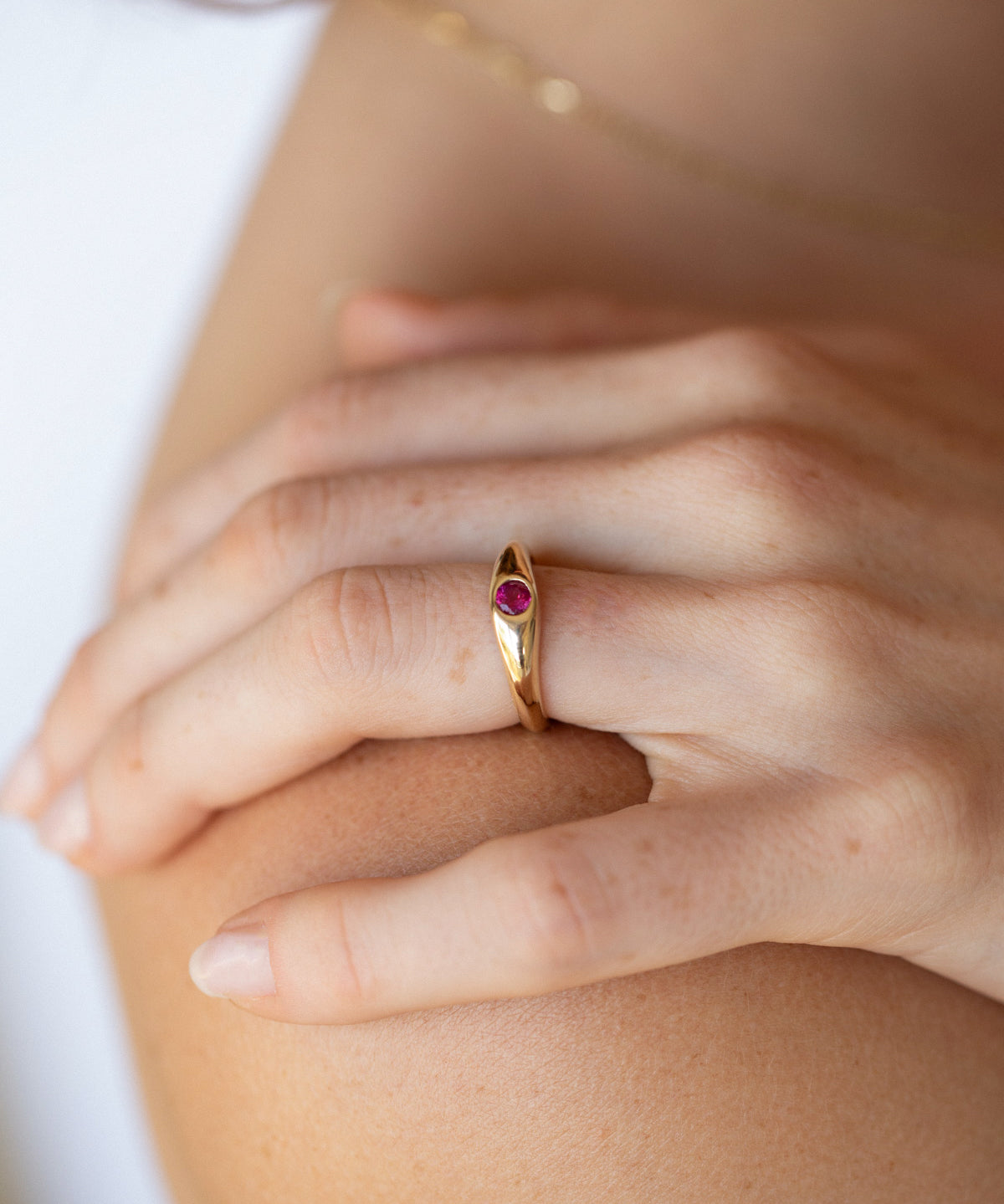 RUBY UNITY RING - Ruby Star