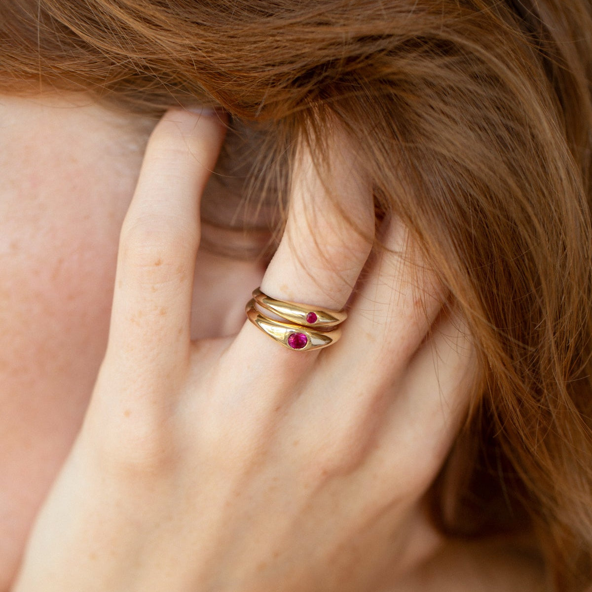 MINI RUBY UNITY RING - Ruby Star