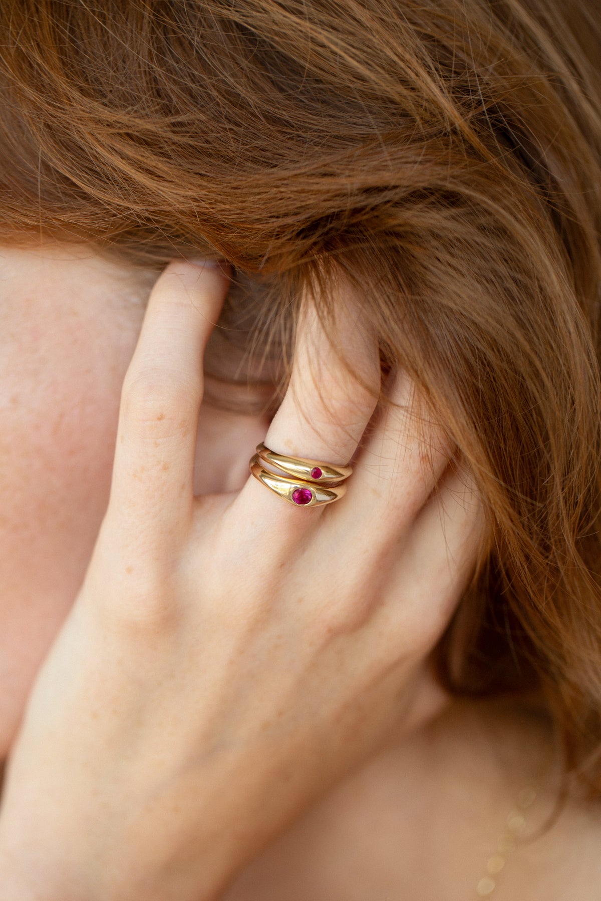 MINI RUBY UNITY RING - Ruby Star