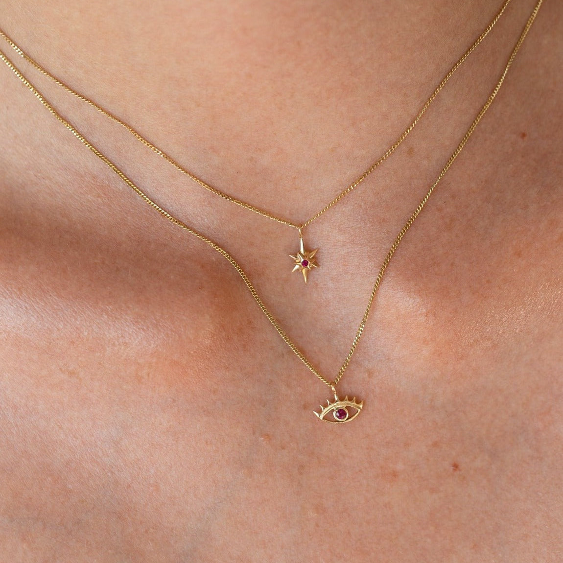 RUBY MINI  EYE NECKLACE - Ruby Star