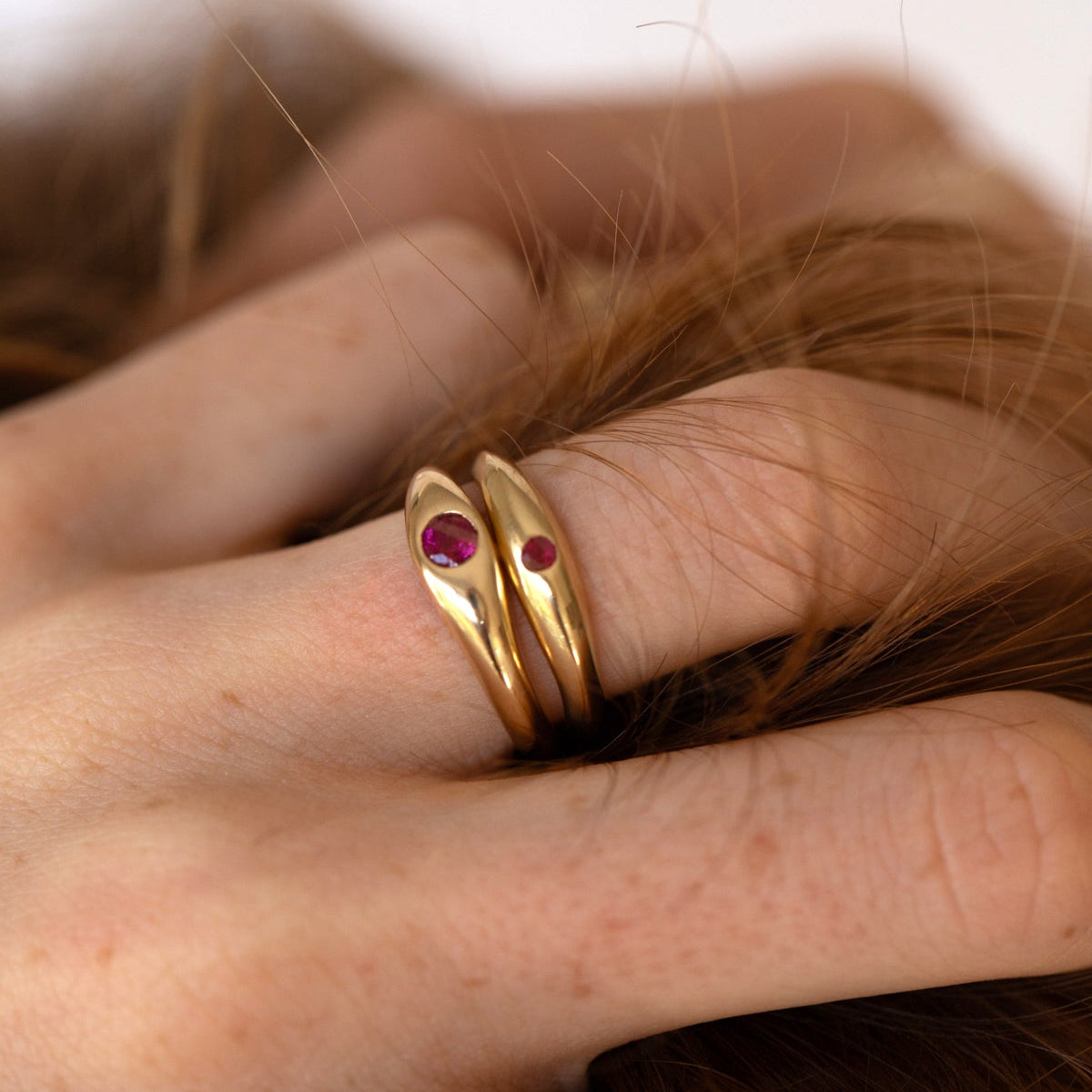 MINI RUBY UNITY RING - Ruby Star