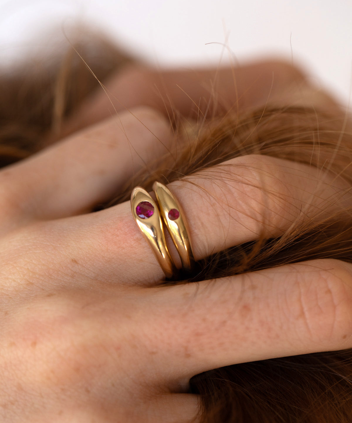 MINI RUBY UNITY RING - Ruby Star