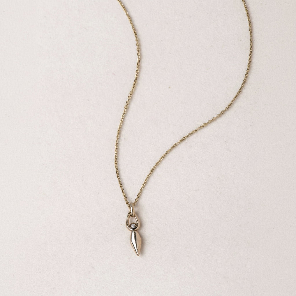 MOON GODDESS - Ruby Star