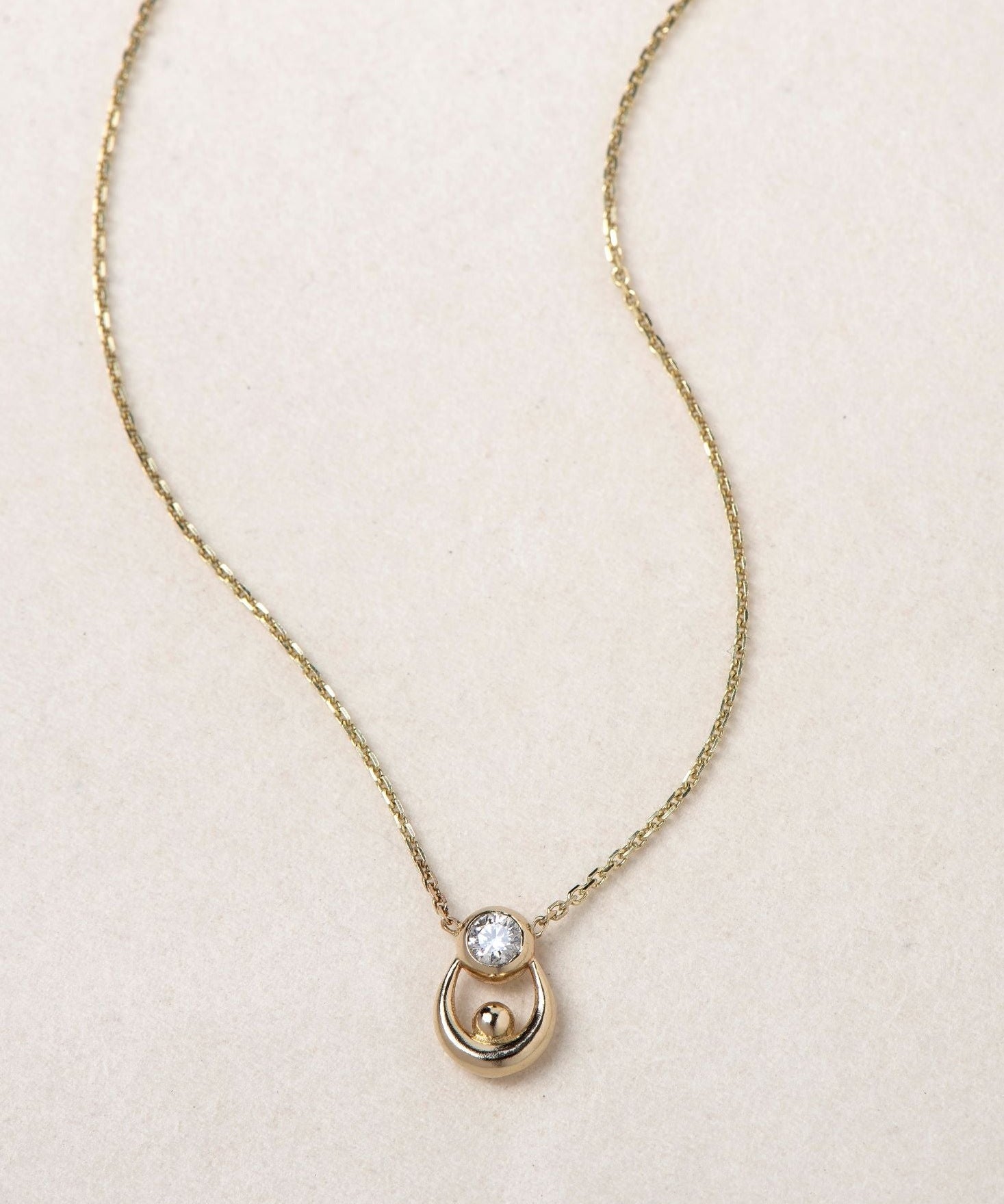 LUNA NECKLACE - Ruby Star