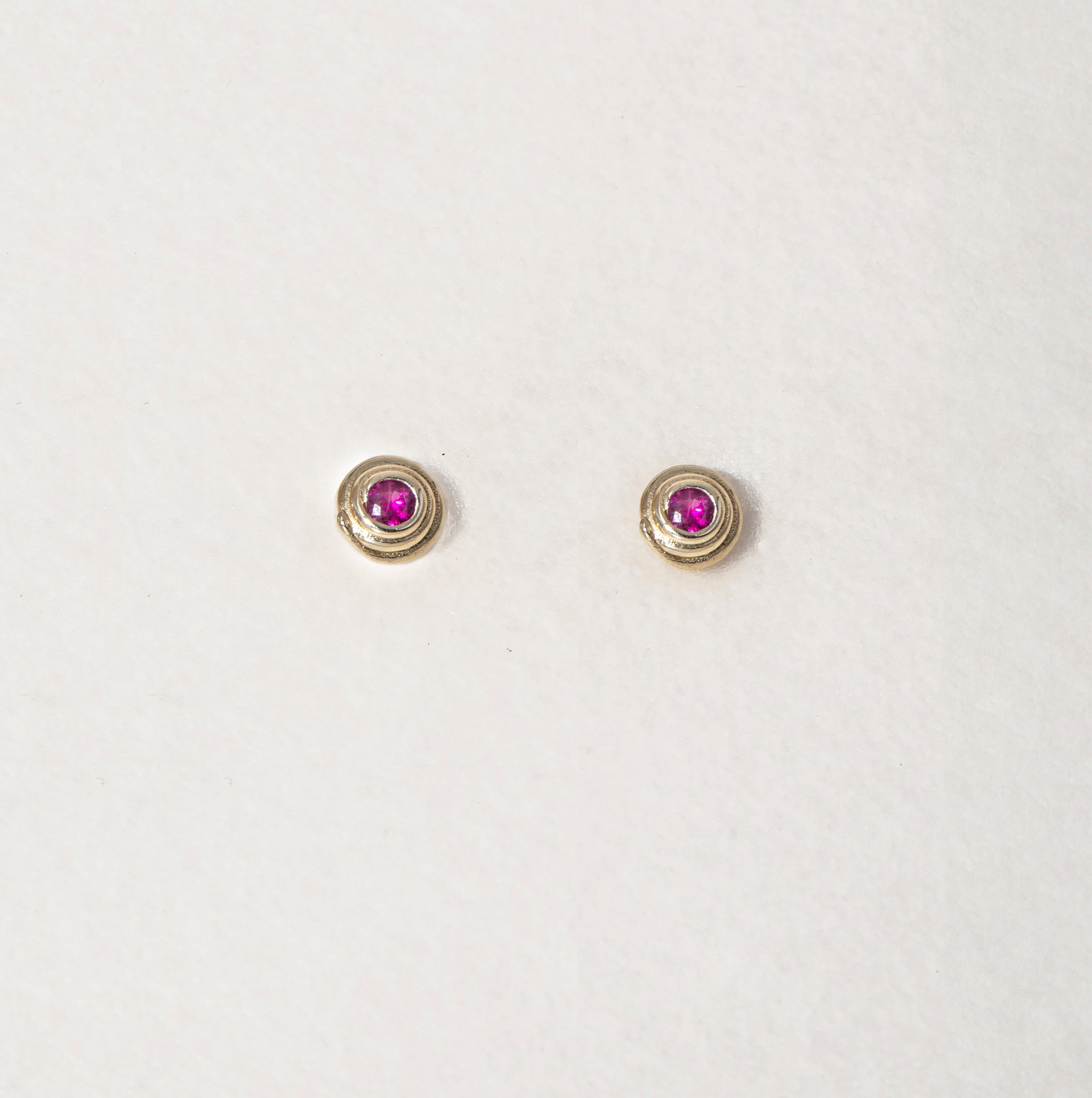 GOLD RUBY SERPENTINE STUD - Ruby Star