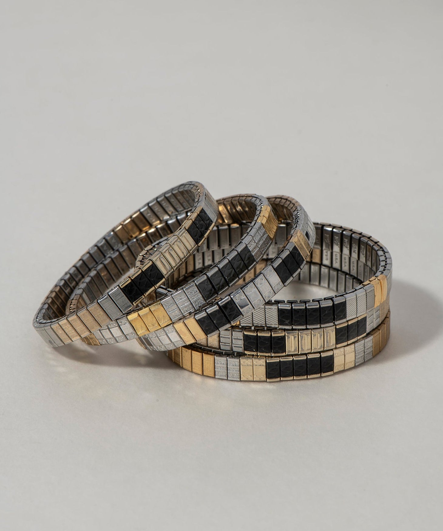 THIN MIX COLOR BANDS / EXTRA BLACK - Ruby Star