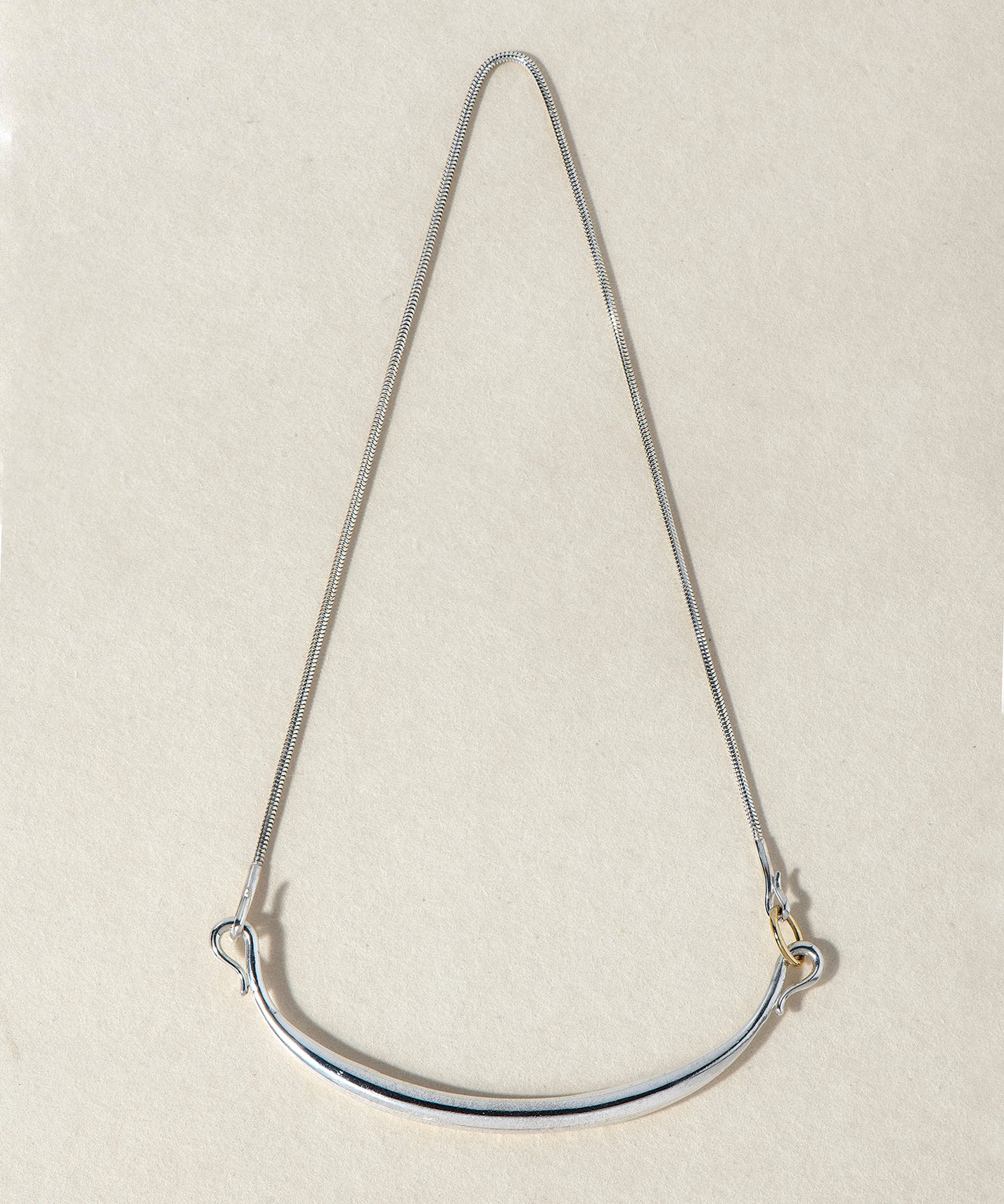 LONG ARC NECKLACE - Ruby Star