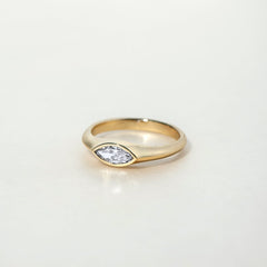 FAY RING - Ruby Star