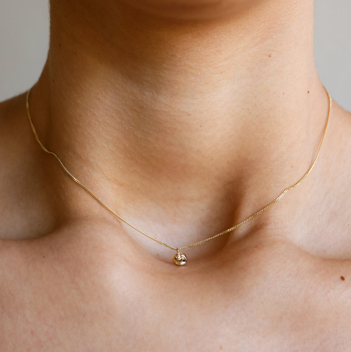 MINI YIN YANG NECKLACE - Ruby Star
