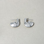 SWELL EARRING - Ruby Star