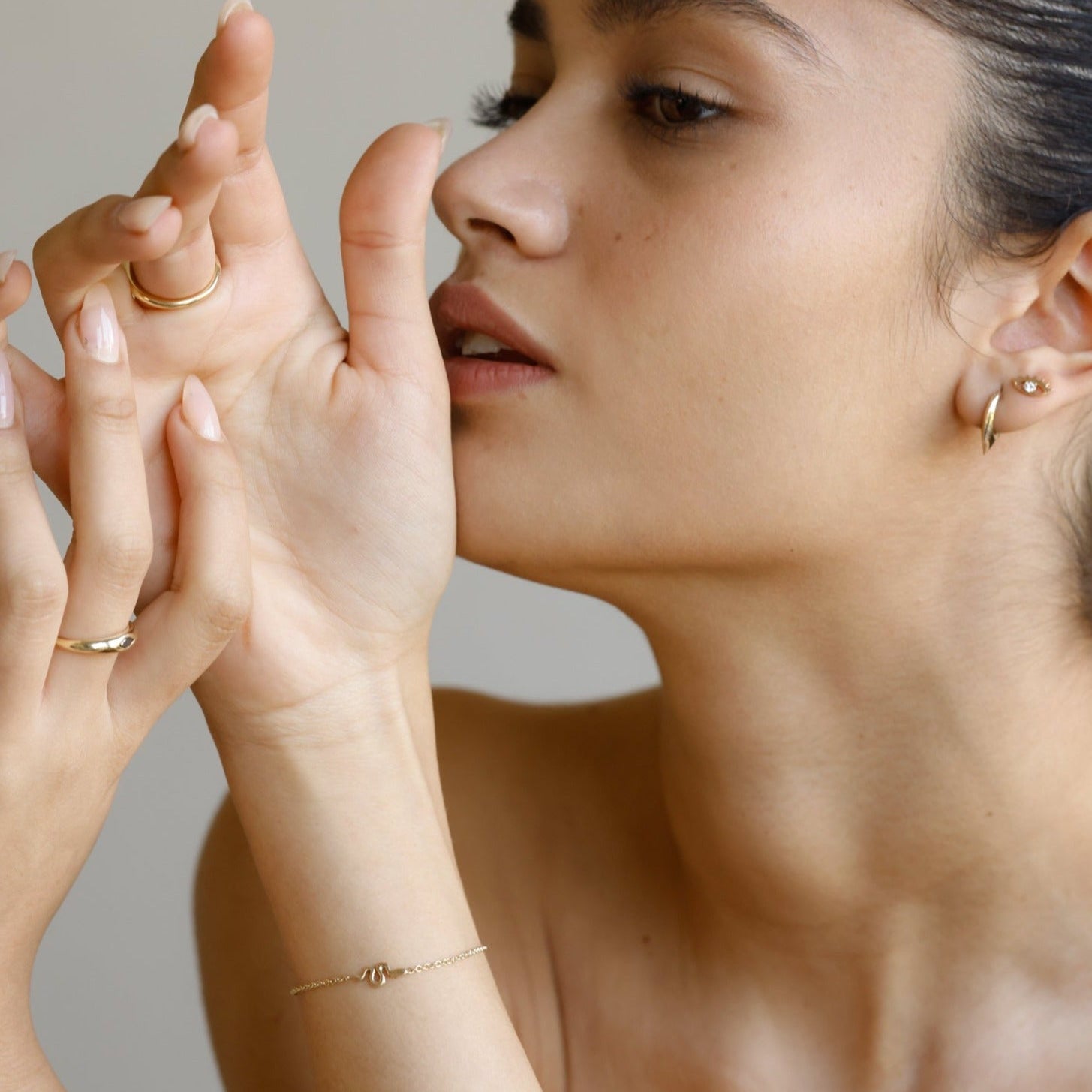 MINI SNAKE BRACELET - Ruby Star