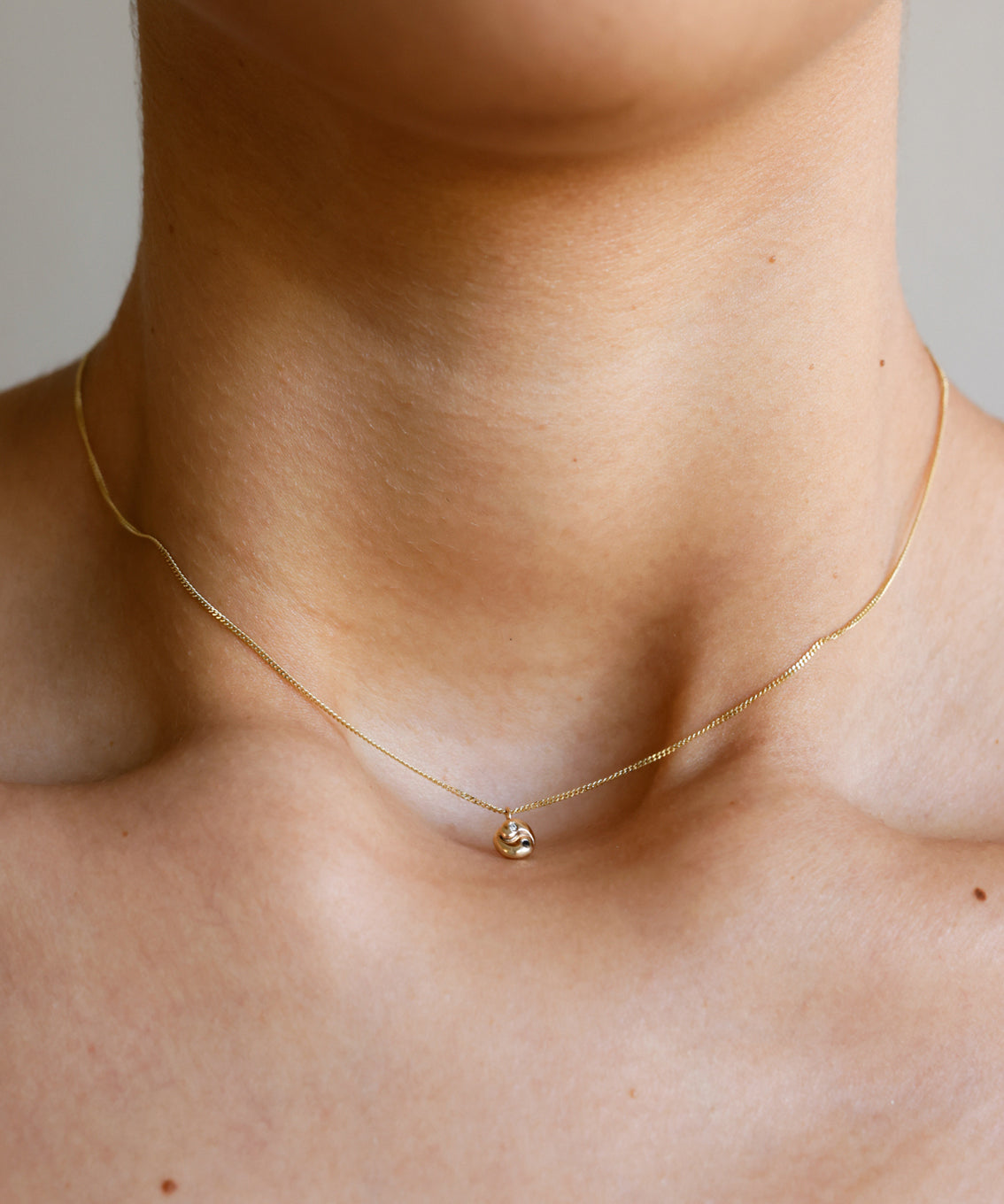 MINI YIN YANG NECKLACE - Ruby Star