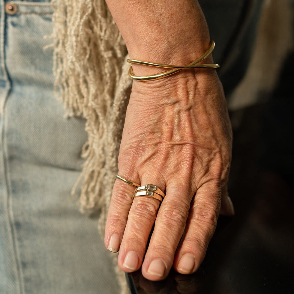 RISE RING - Ruby Star