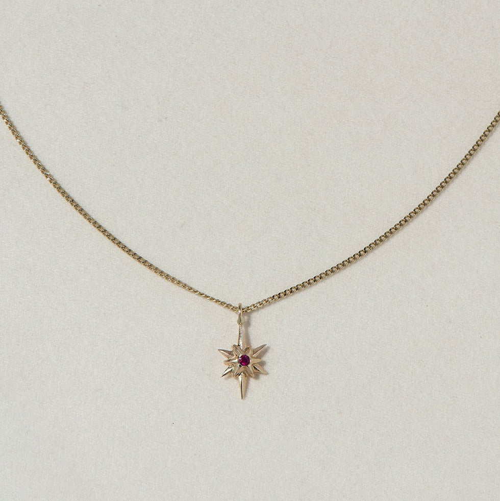 MINI STAR NECKLACE - Ruby Star
