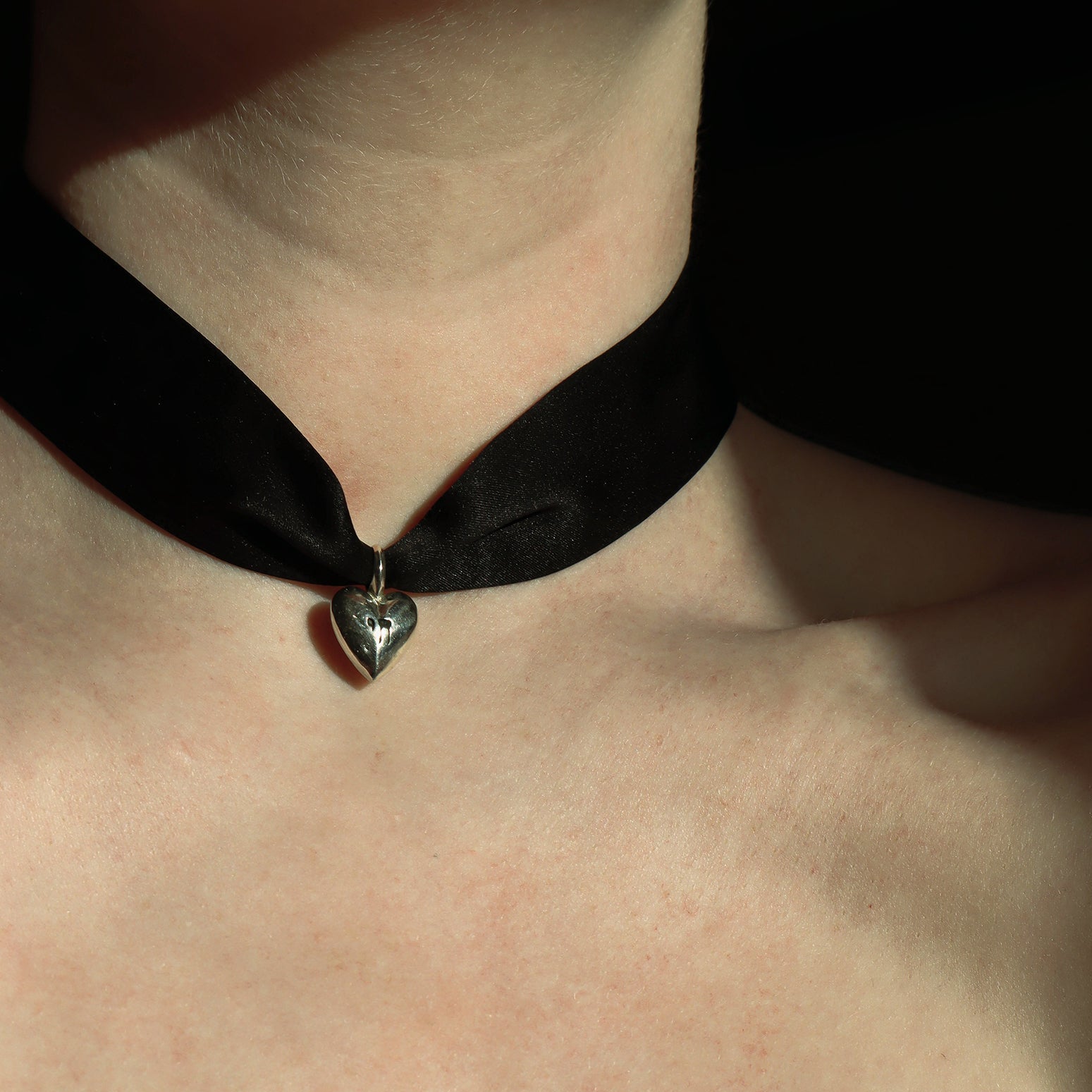 Black Silk לב חי - Ruby Star