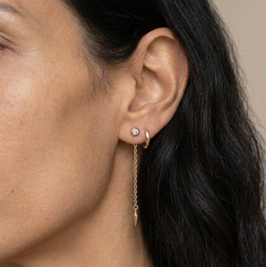 AXIS LINE EARRING - Ruby Star