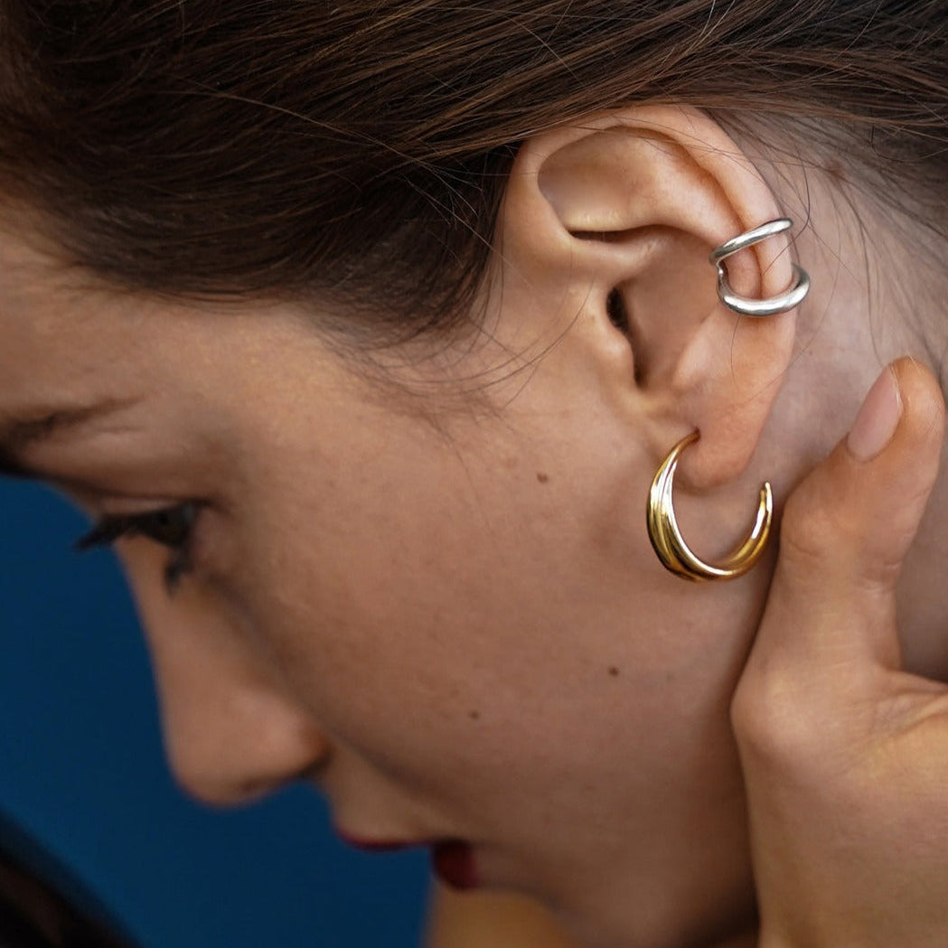 TWIST EARRINGS - Ruby Star