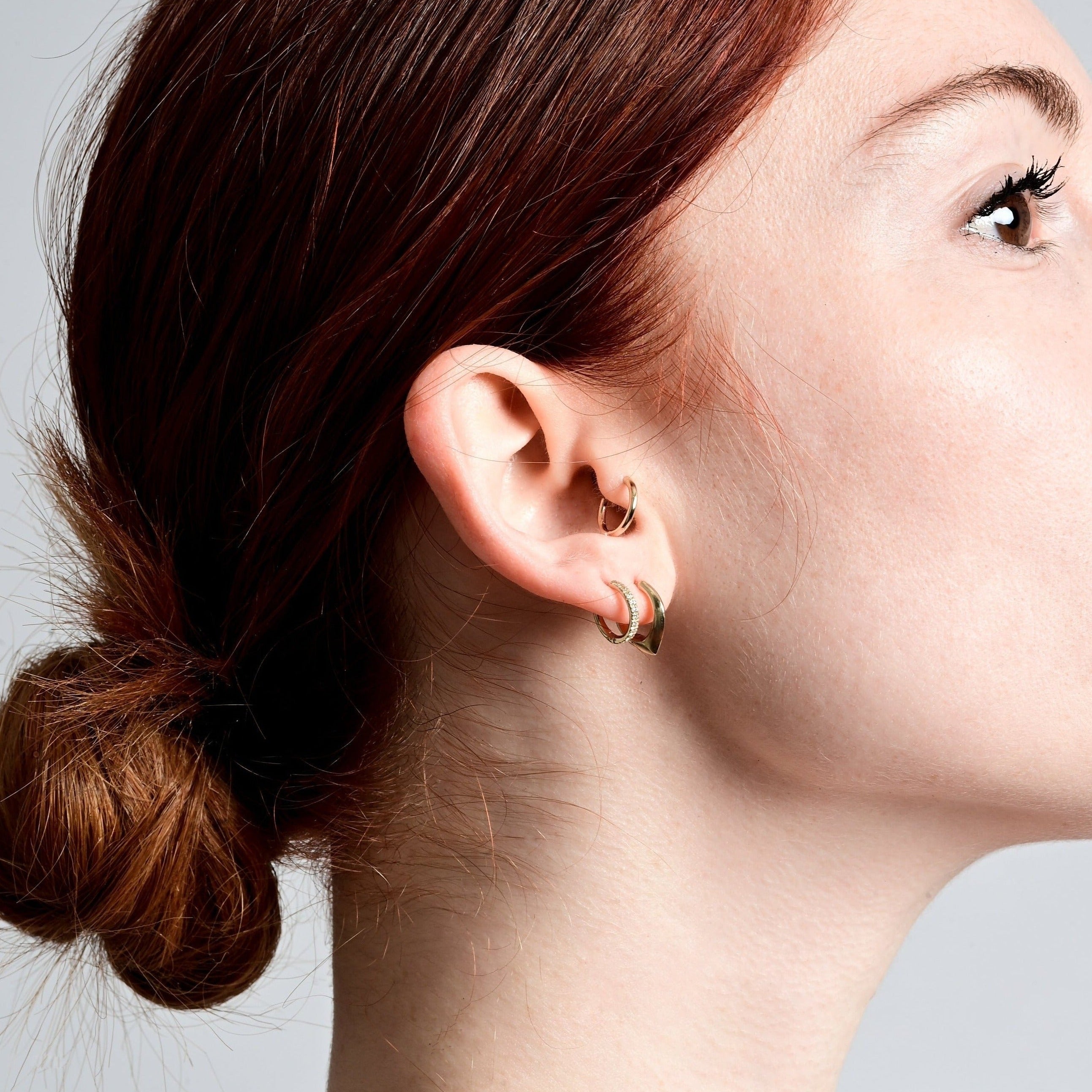 GOLD HOOP - Ruby Star