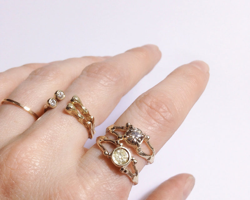 GOLD FLORA RING - Ruby Star